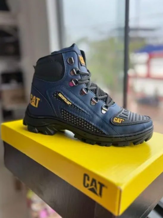 Men’s Leather Adventure Boots + FREE WALLET 🎁