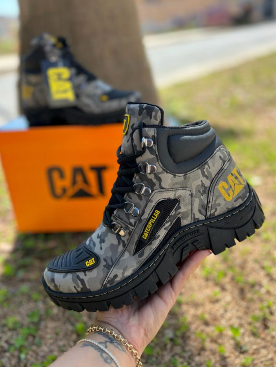 Men’s Leather Adventure Boots + FREE WALLET 🎁